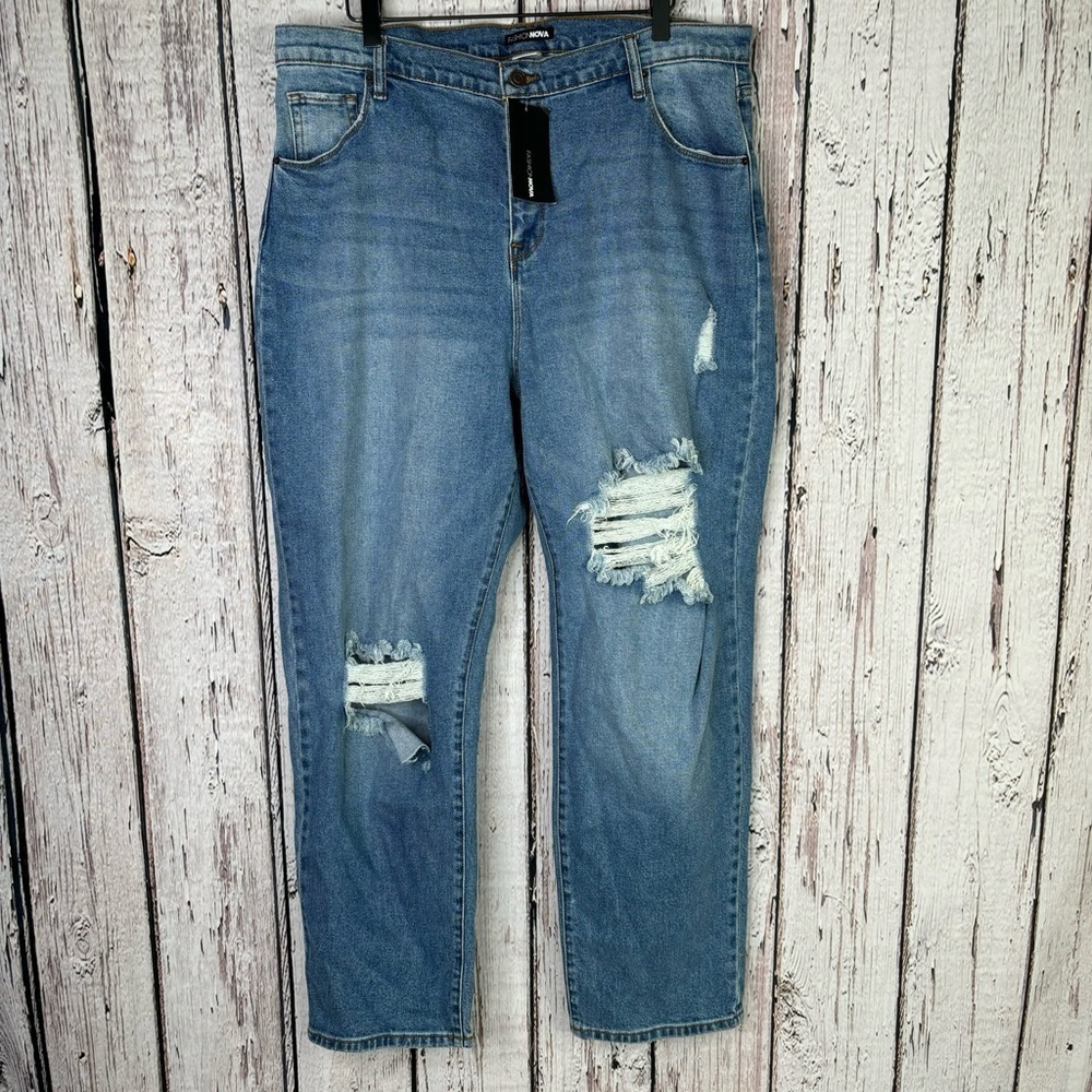 🏷️NWT New Fashion Nova Hometown Cutie‎ Destroyed Mom Jeans Size 14 High Rise